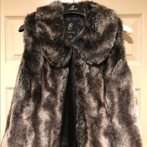 RACHEL ZOE FAUX FUR VEST SZ SMALL